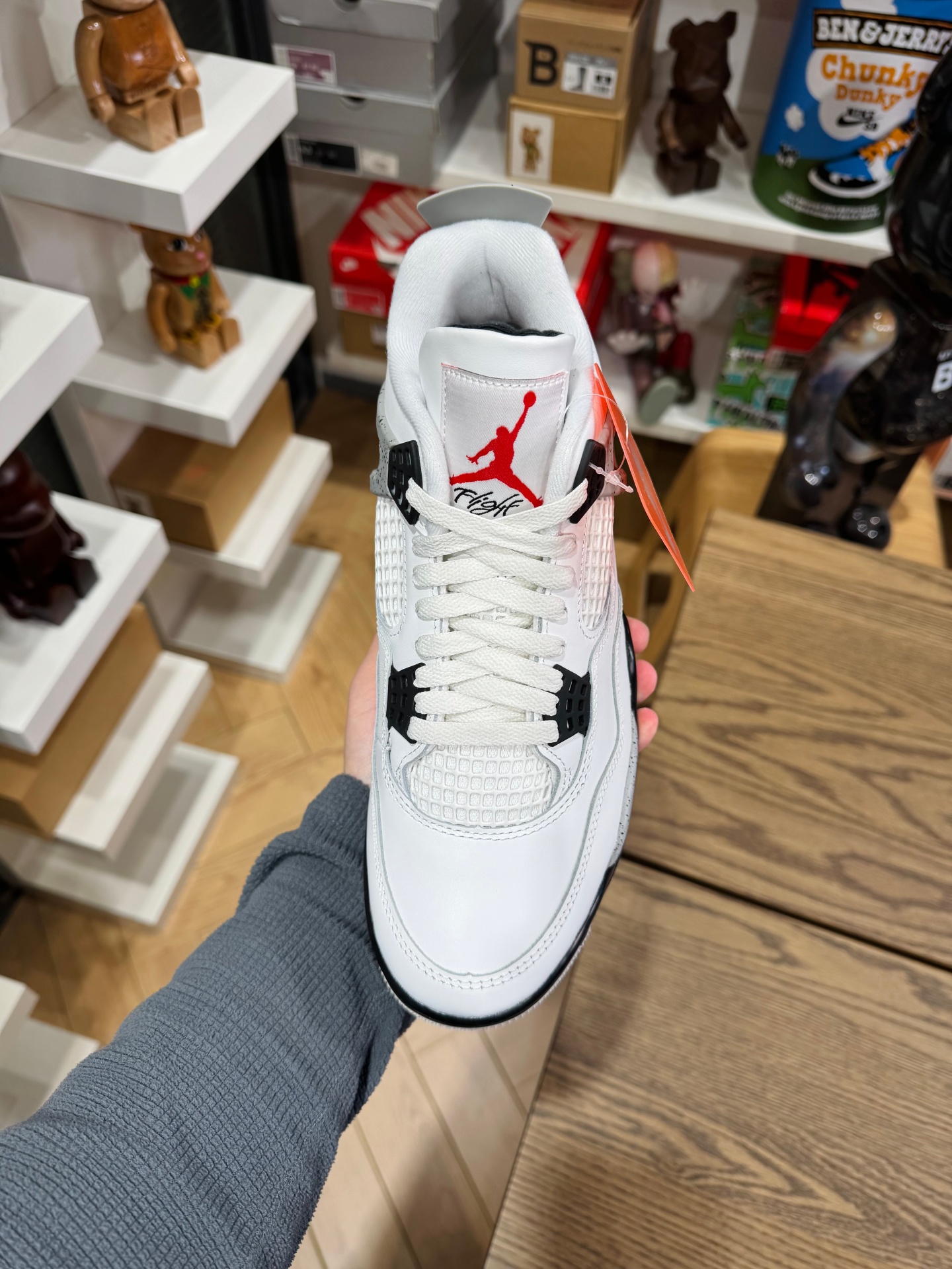 AJ4 White Cement  白水泥回歸 2025復刻版 fv5029-100