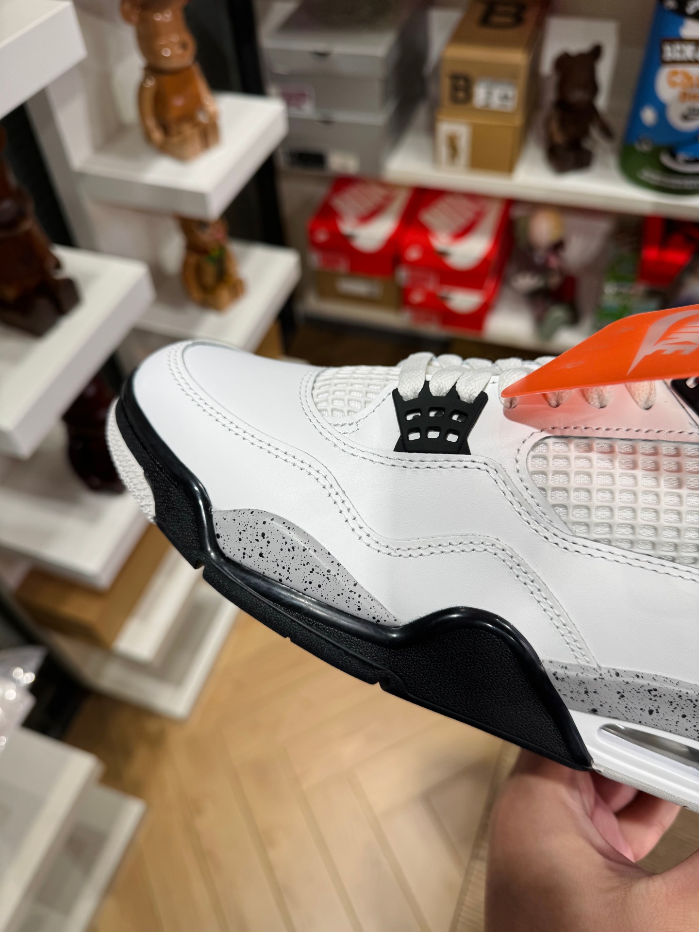 AJ4 White Cement  白水泥回歸 2025復刻版 fv5029-100
