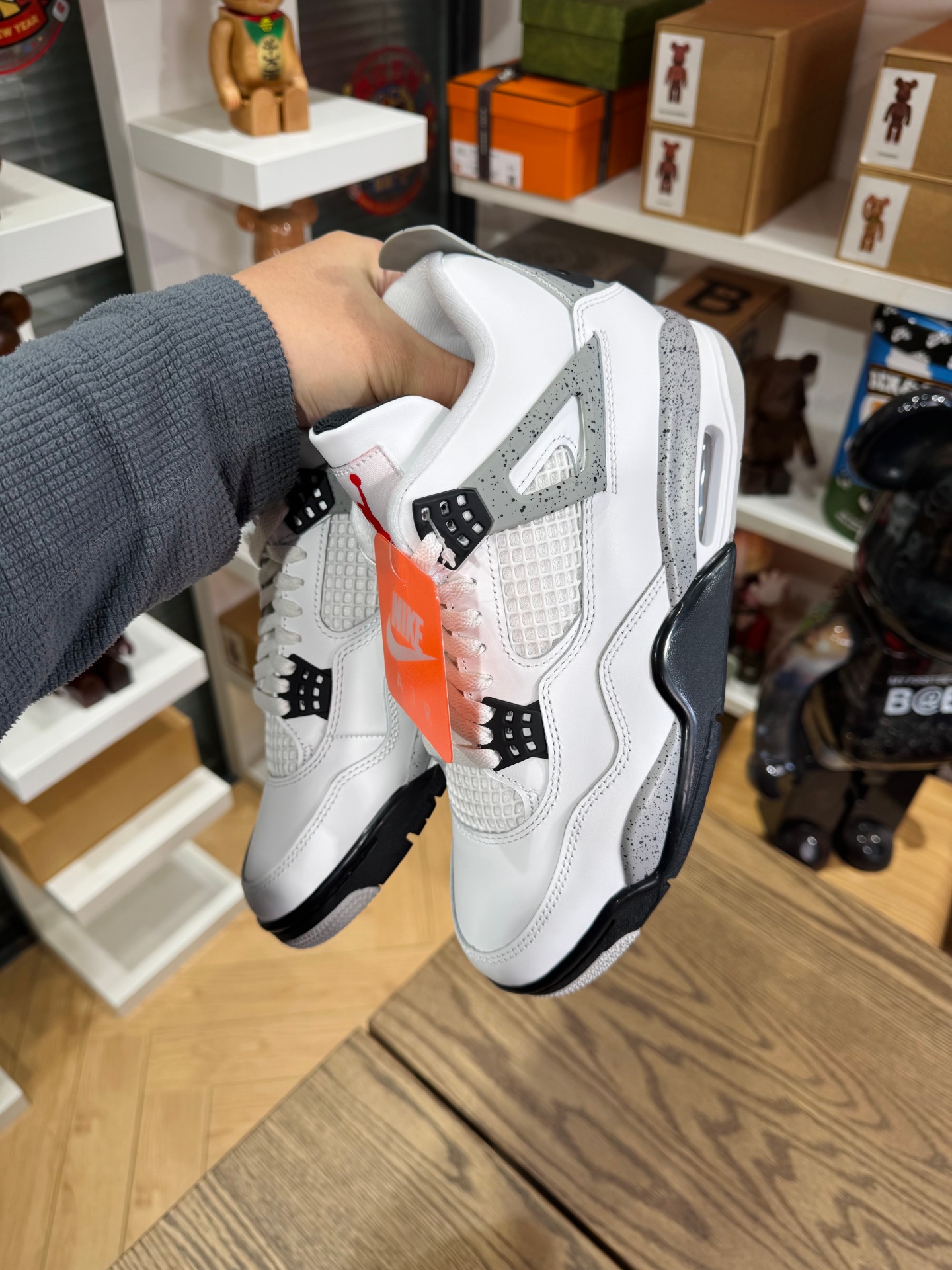 AJ4 White Cement  白水泥回歸 2025復刻版 fv5029-100
