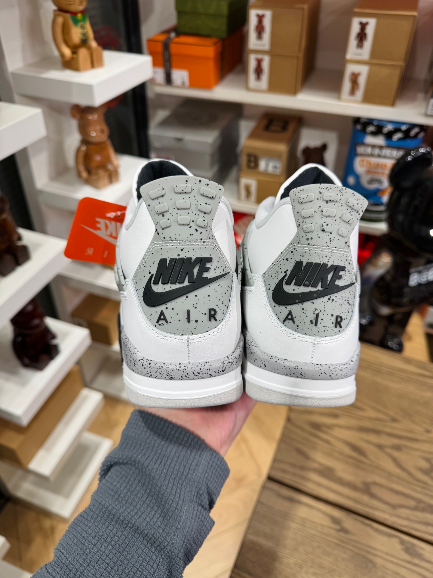 AJ4 White Cement  白水泥回歸 2025復刻版 fv5029-100