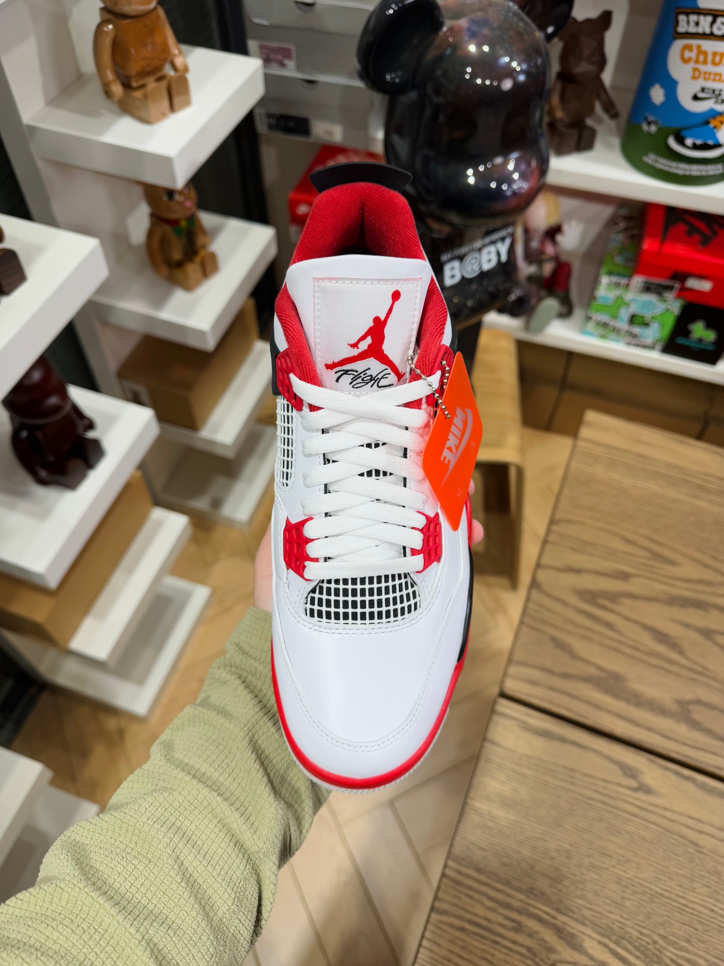 AJ4 火焰紅  Fire Red 遵照2020版 DC7770-160