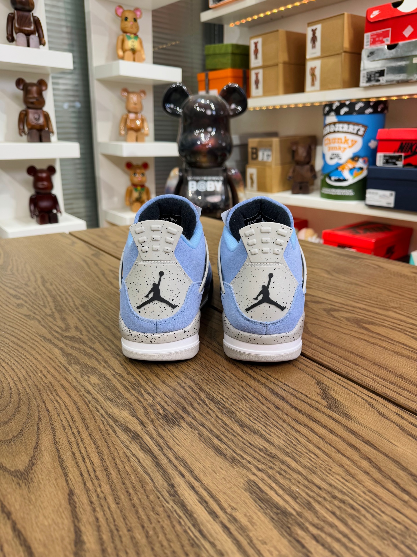 AJ4 University Blue 大學藍 CT8527-400