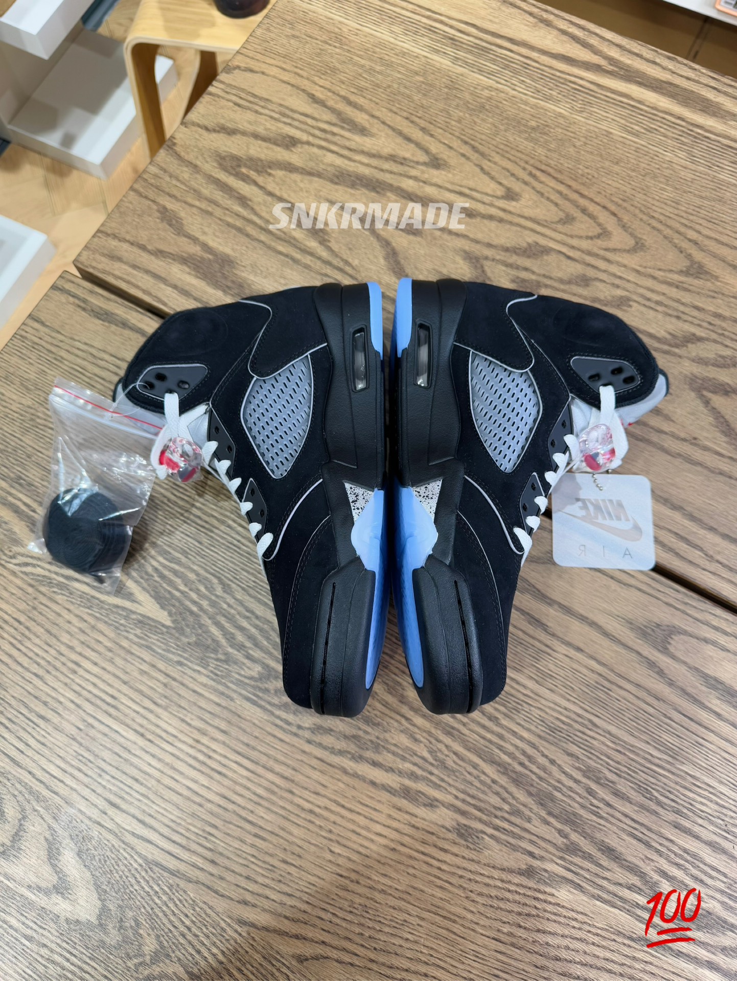 AJ5 黑銀 2025復刻款 Black Metallic Reimagined hf3975-001