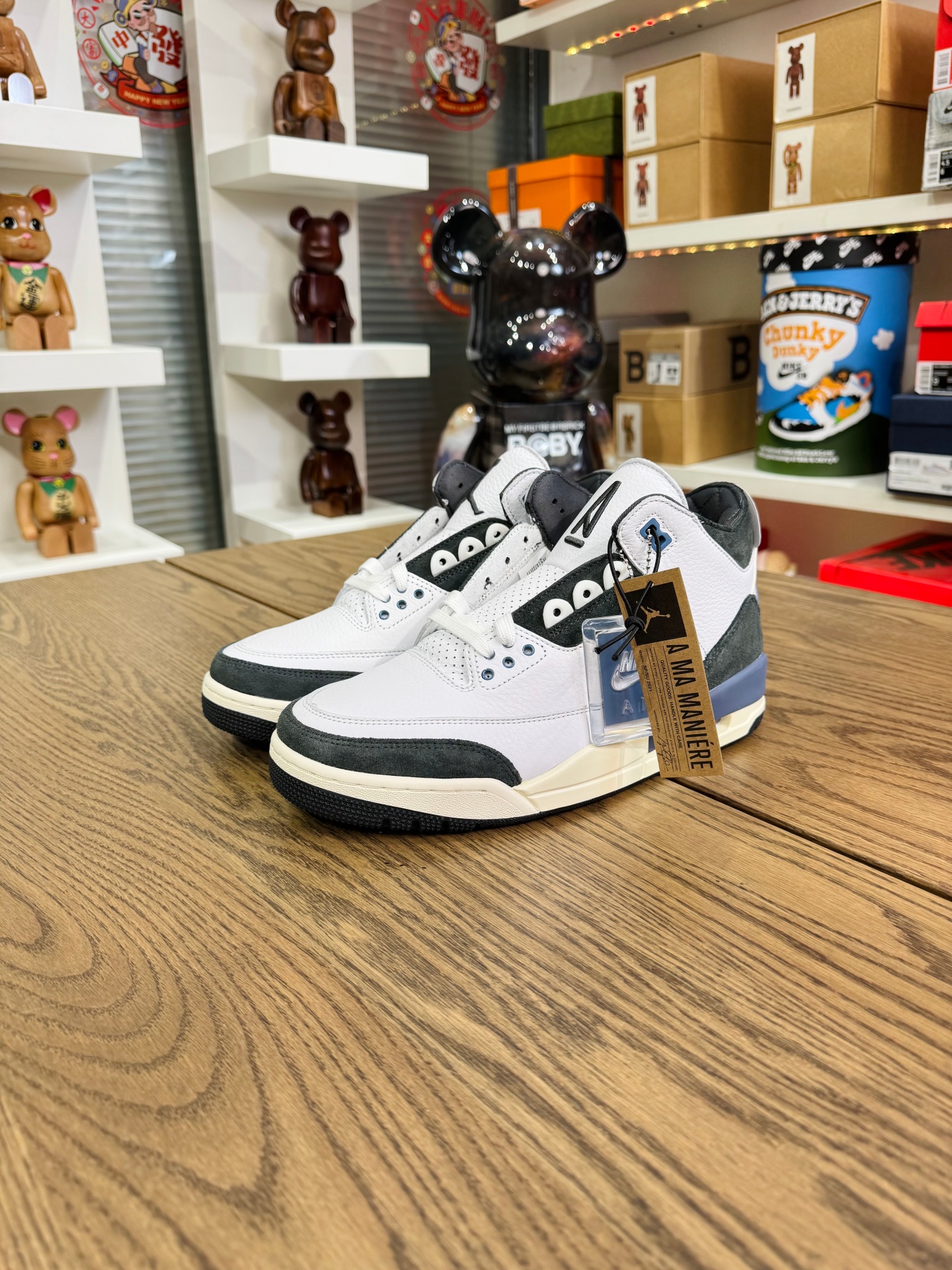 A Ma Maniére x AJ3 DIFFUSED BLUE 復古白藍 HV8571-100