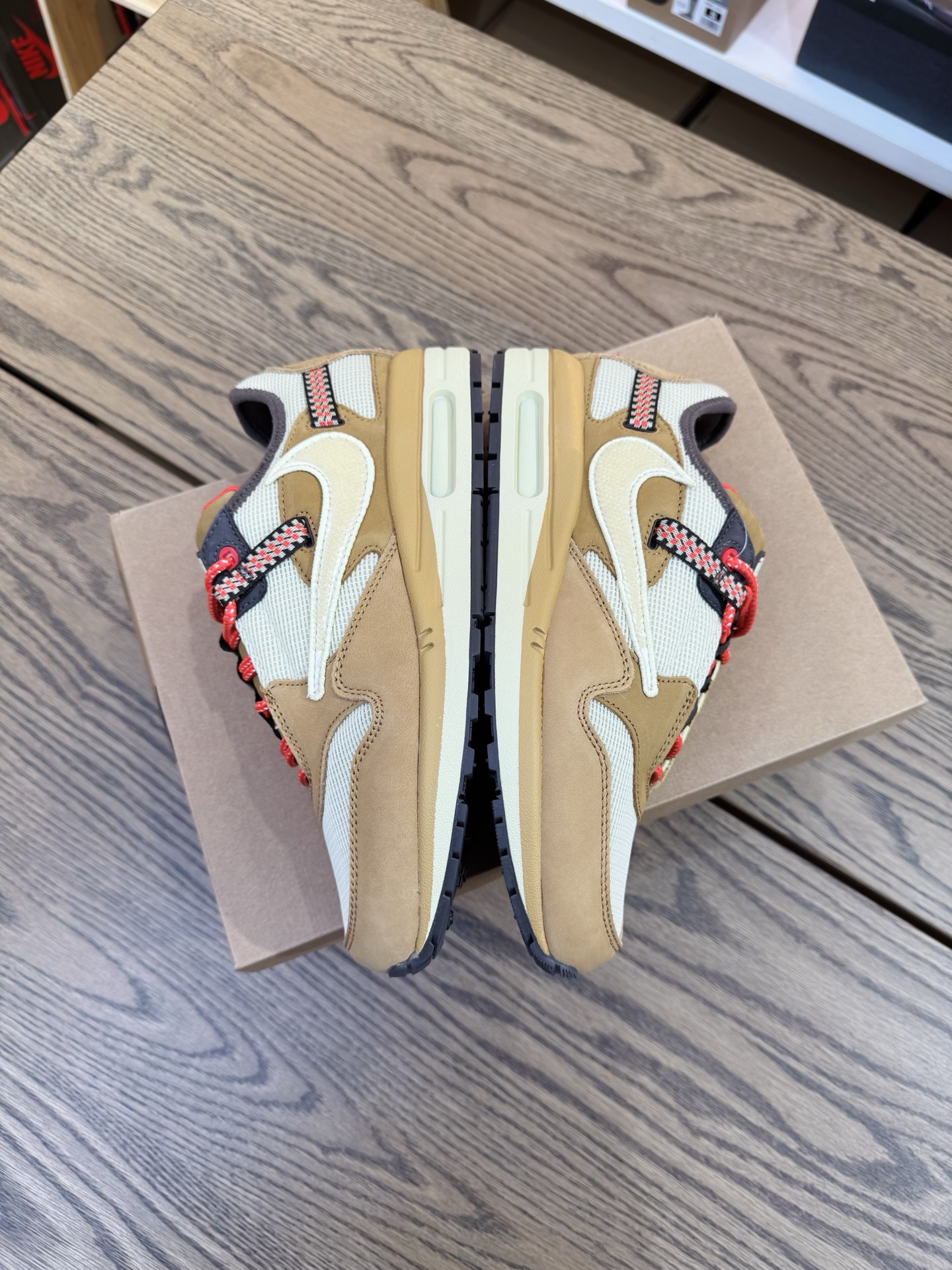 Travis Scott x Air Max 1 復古小麥色  "wheat" DO9392-701