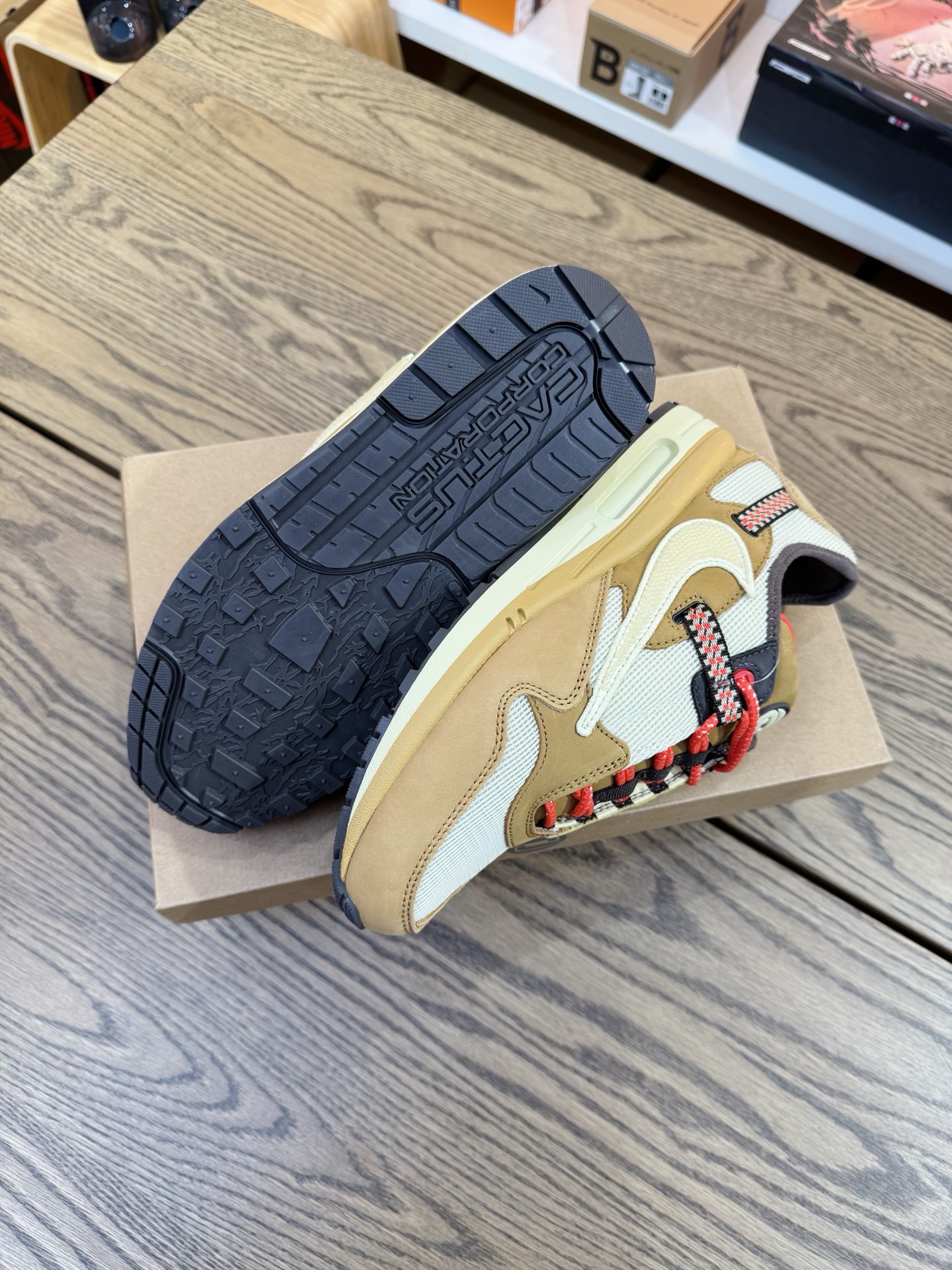 Travis Scott x Air Max 1 復古小麥色  "wheat" DO9392-701