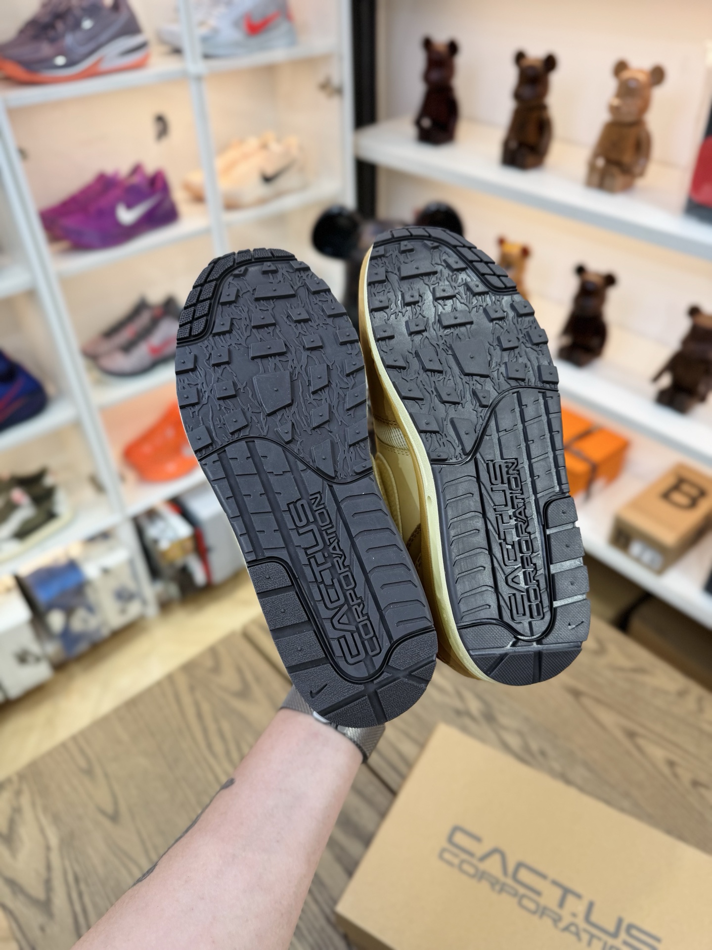 Travis Scott x Air Max 1 復古小麥色  "wheat" DO9392-701