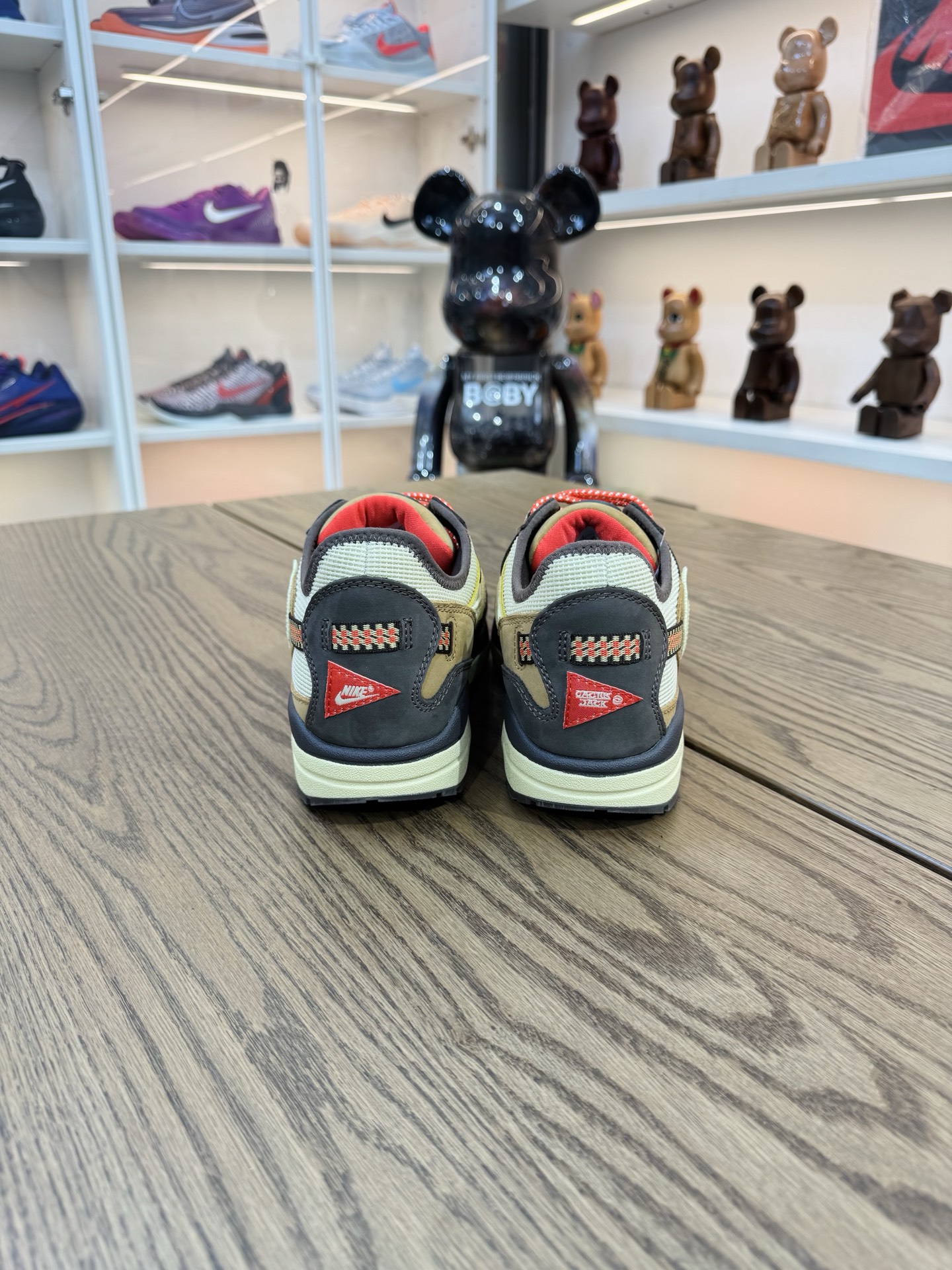 Travis Scott x Air Max 1 巴洛克棕  "baroque brown" DO9392-200