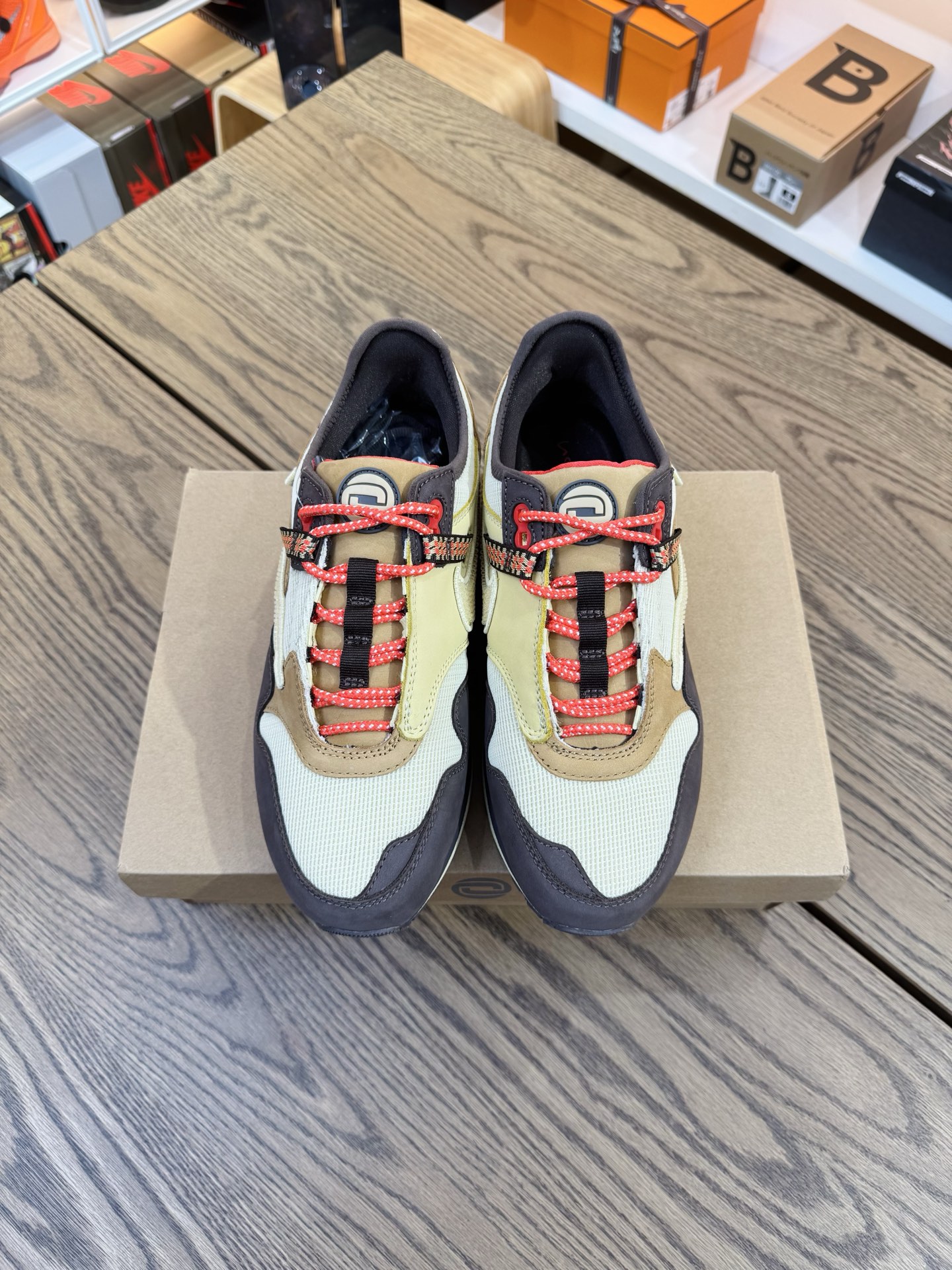 Travis Scott x Air Max 1 巴洛克棕  "baroque brown" DO9392-200