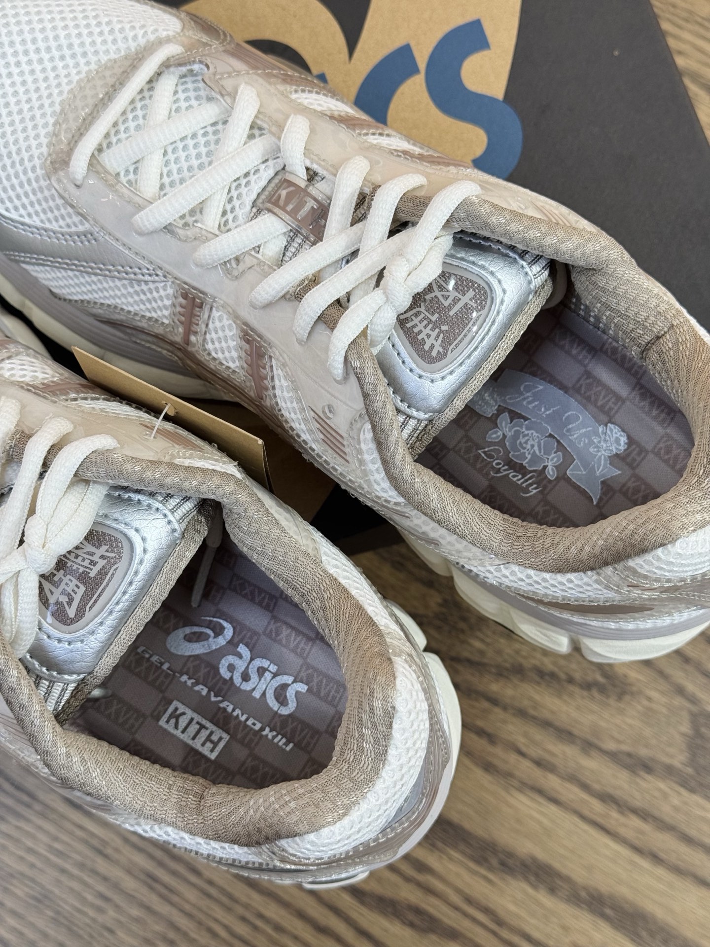 KITH x ASICS GEL Kayano 12.1 Loyalty Pack  米色 1203B144-100
