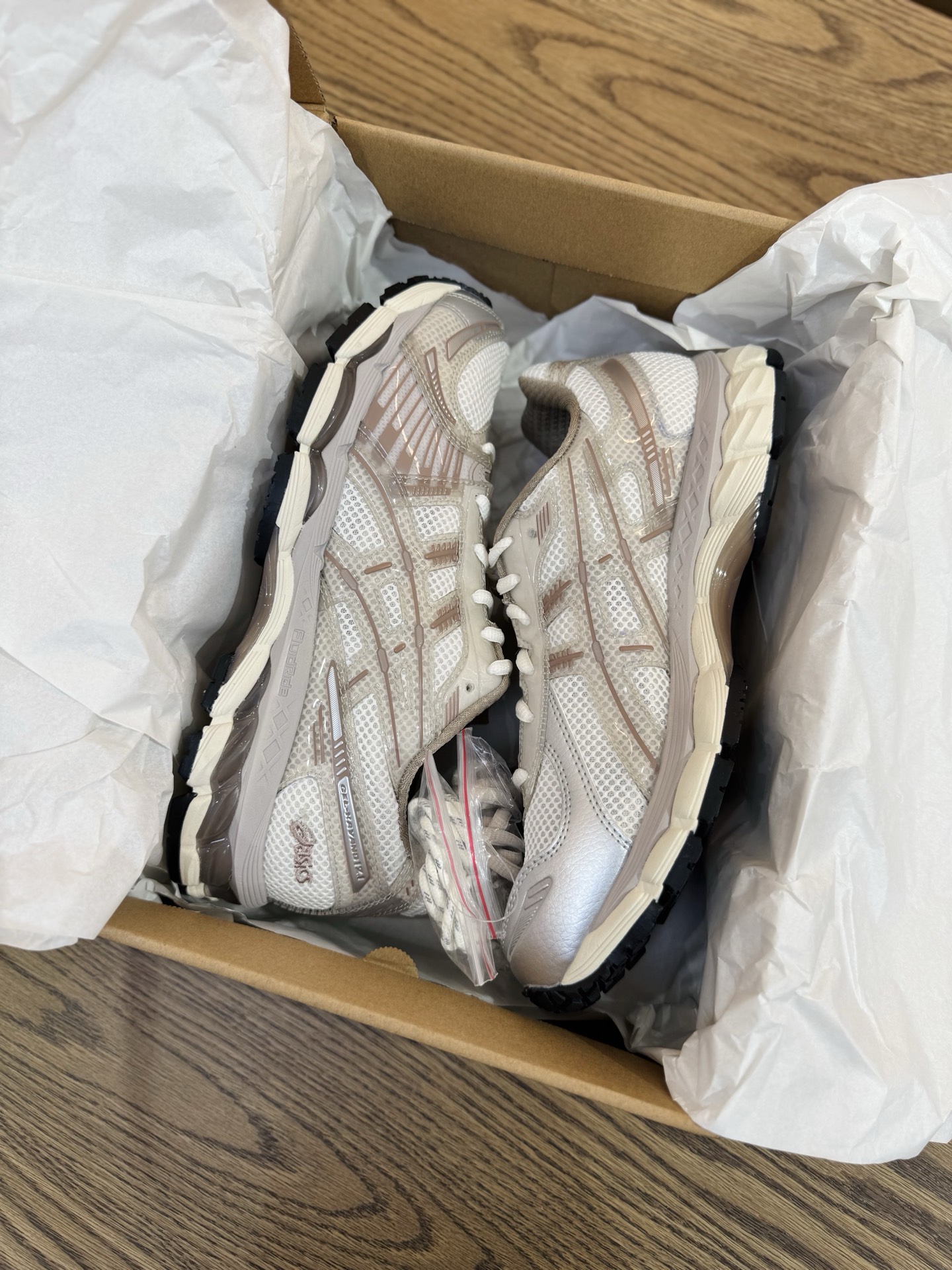 KITH x ASICS GEL Kayano 12.1 Loyalty Pack  米色 1203B144-100