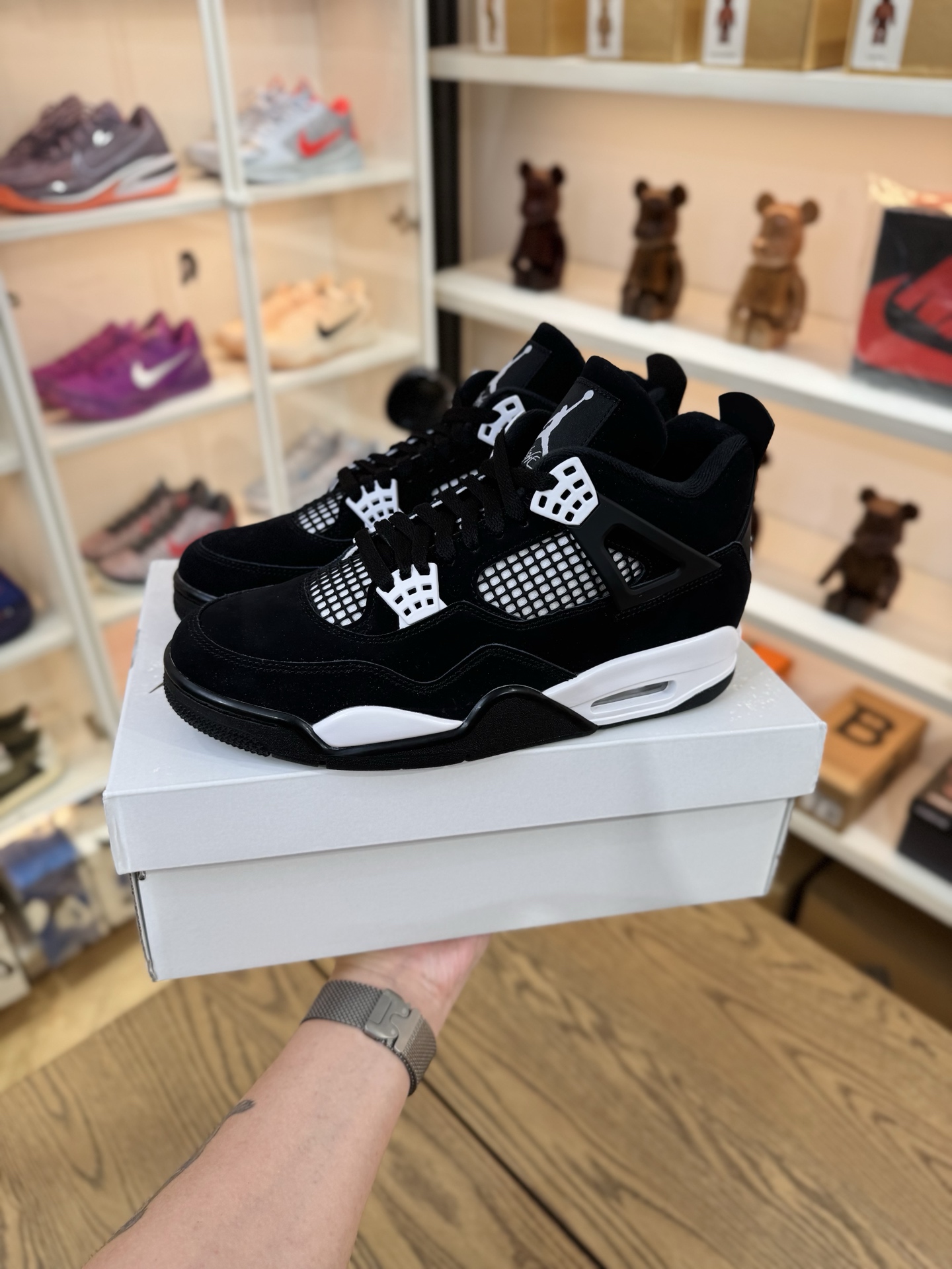 AJ4 黑白 White Thunder FQ8138-001