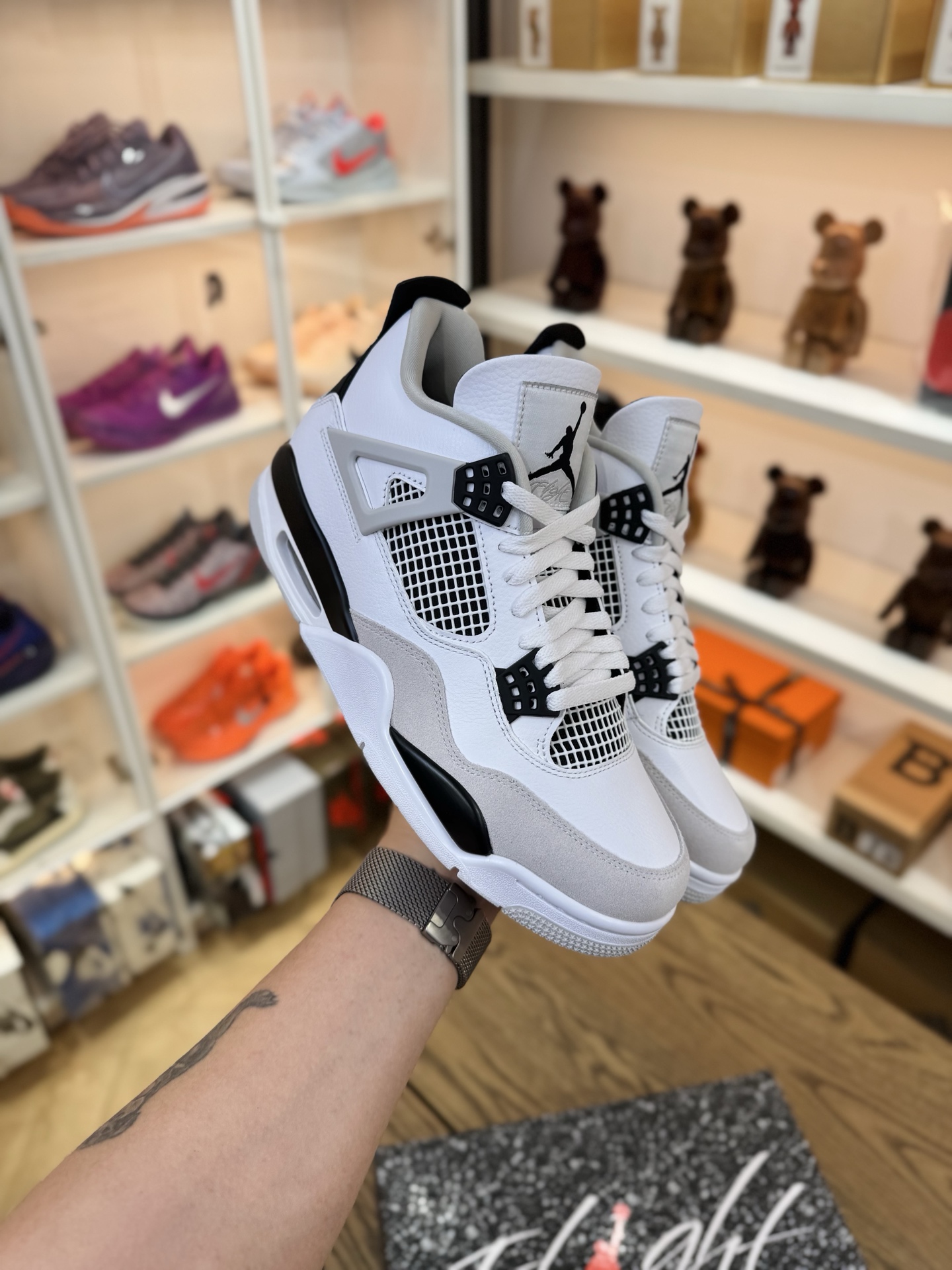 AJ4 小白水泥 Military Black DH6927-111