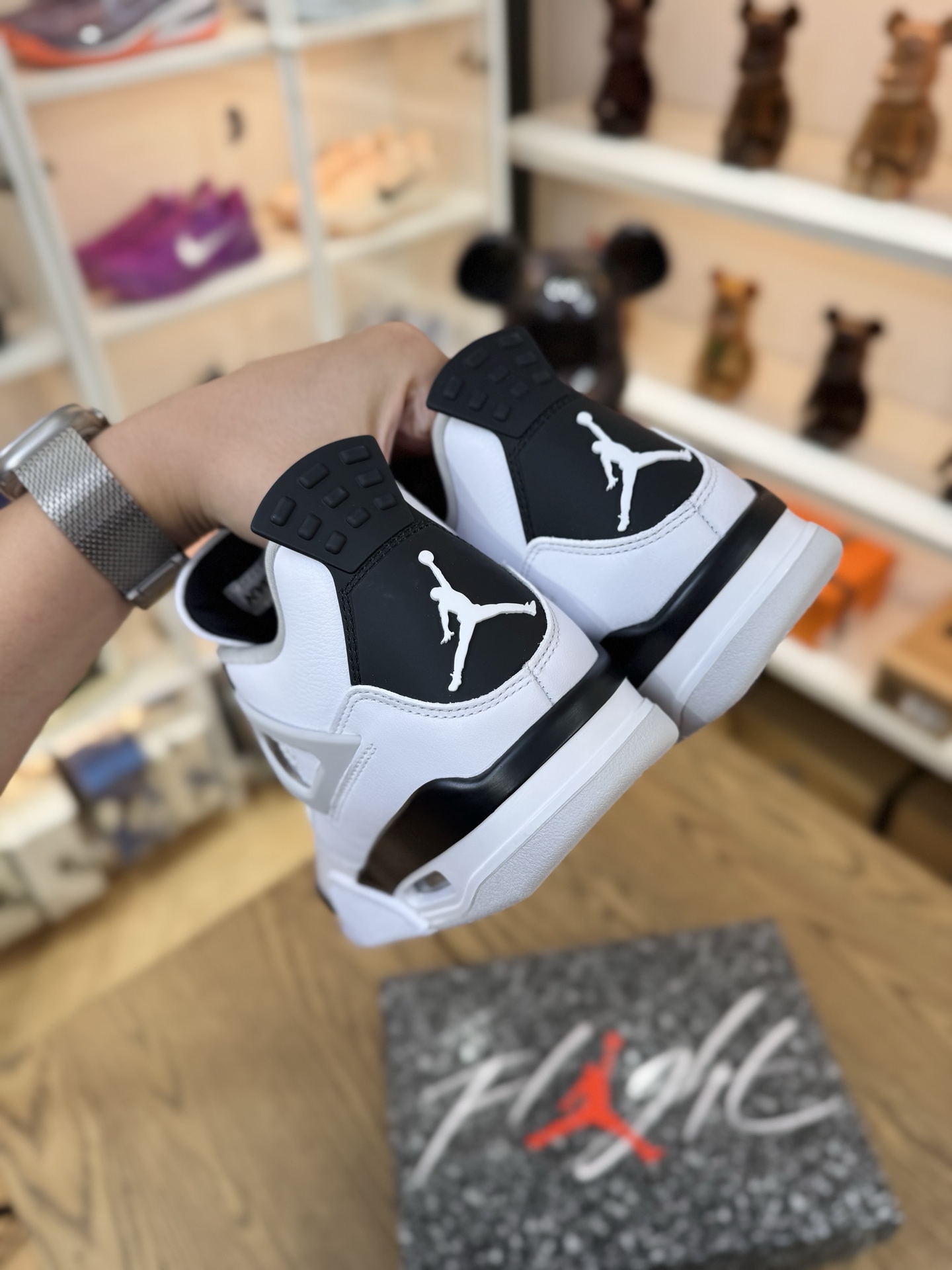 AJ4 小白水泥 Military Black DH6927-111