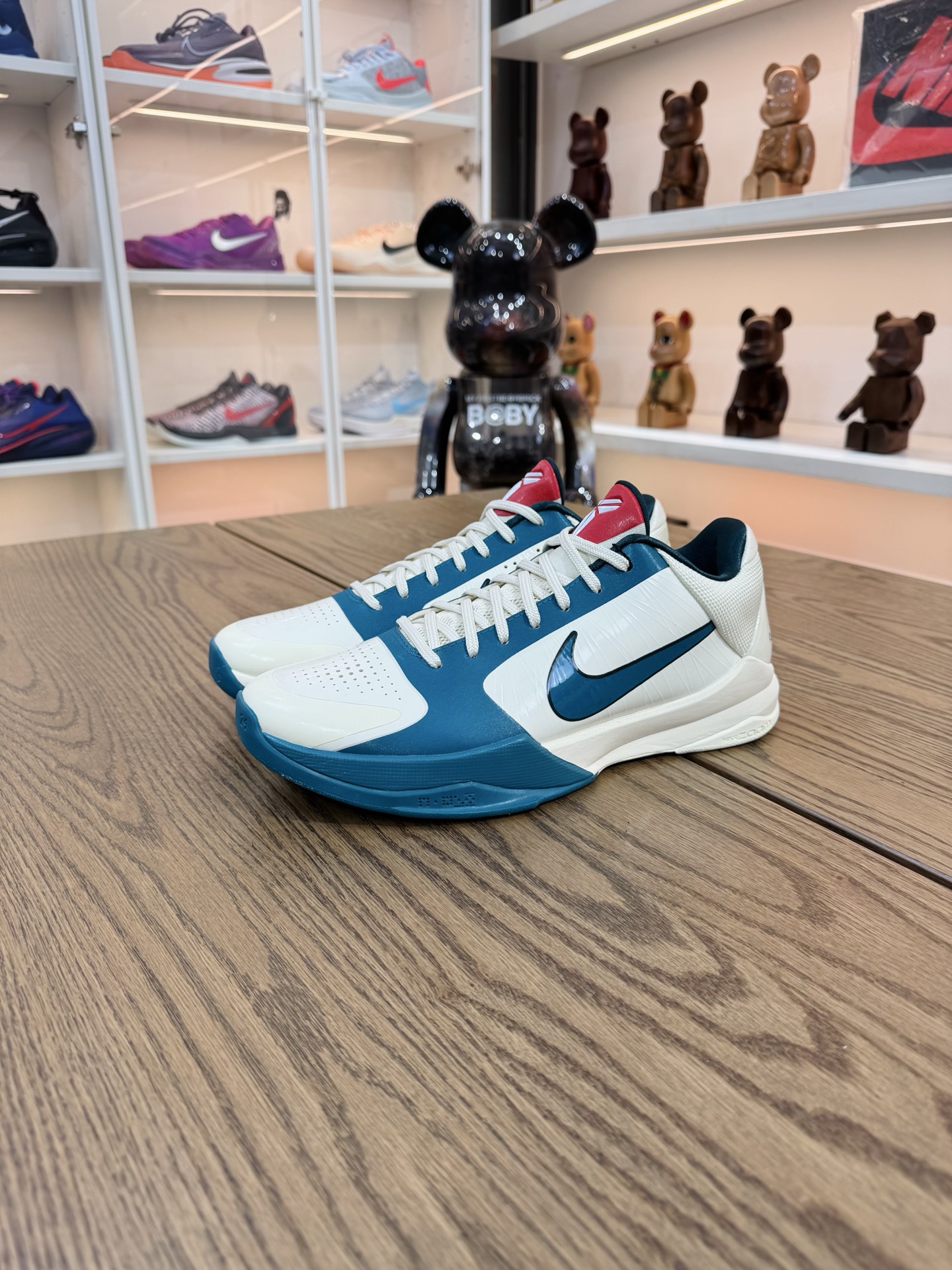 Kobe 5 Caitlin Clark Protro PE專屬 白藍色 IZ1852-100