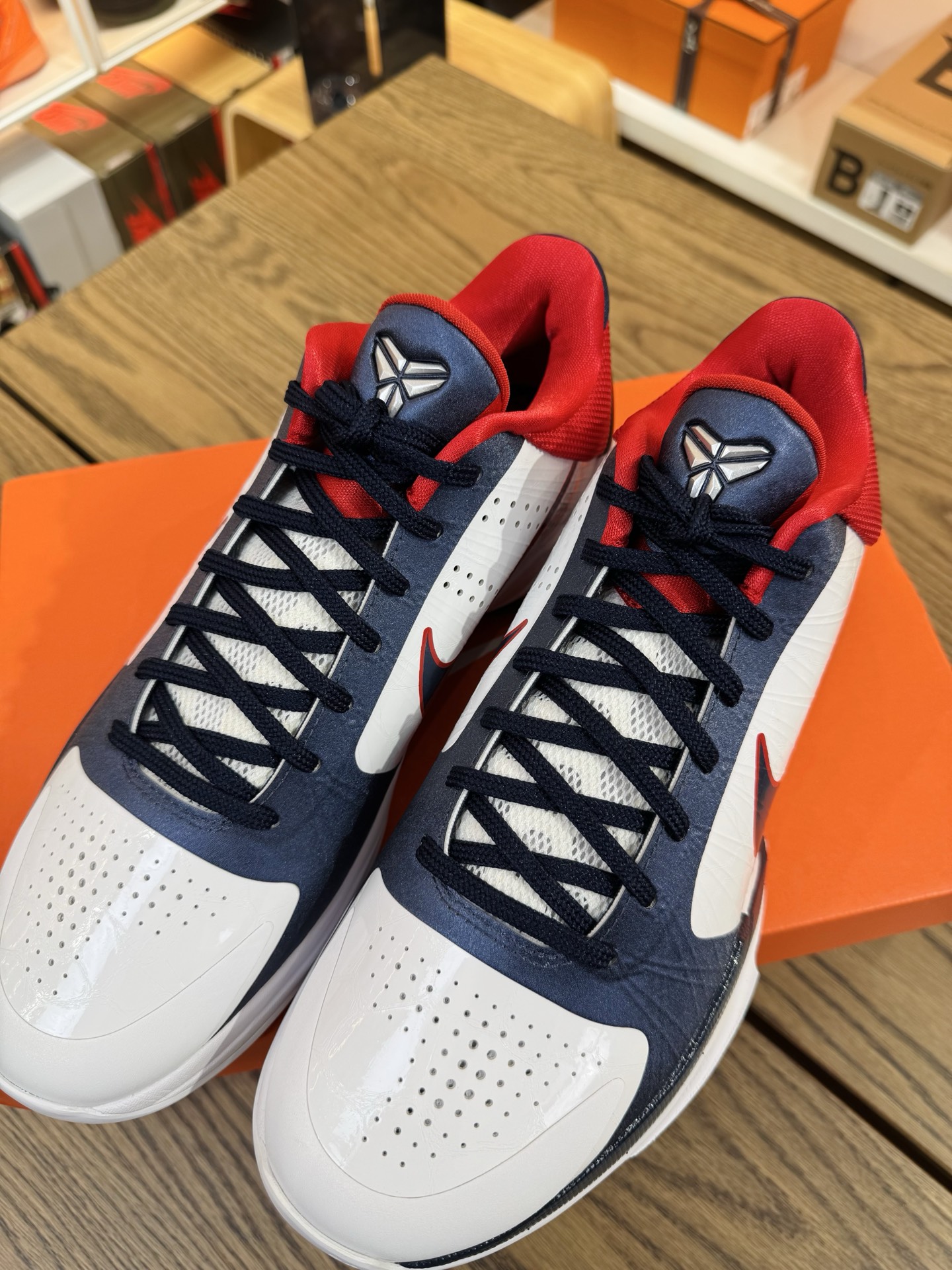 Kobe 5 USA 美國隊  386429-103（限量配色‼️） 