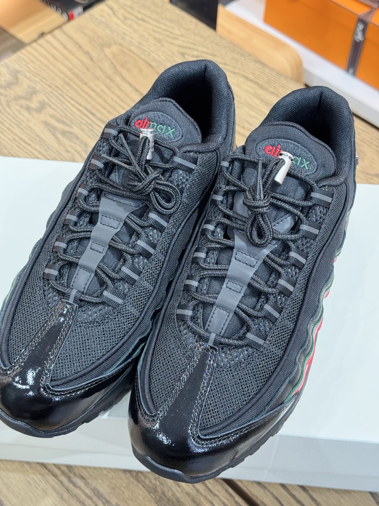 UNDEFEATED 聯名款 AirMax 95 OG 黑紅 IB4453-001