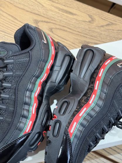 UNDEFEATED 聯名款 AirMax 95 OG 黑紅 IB4453-001