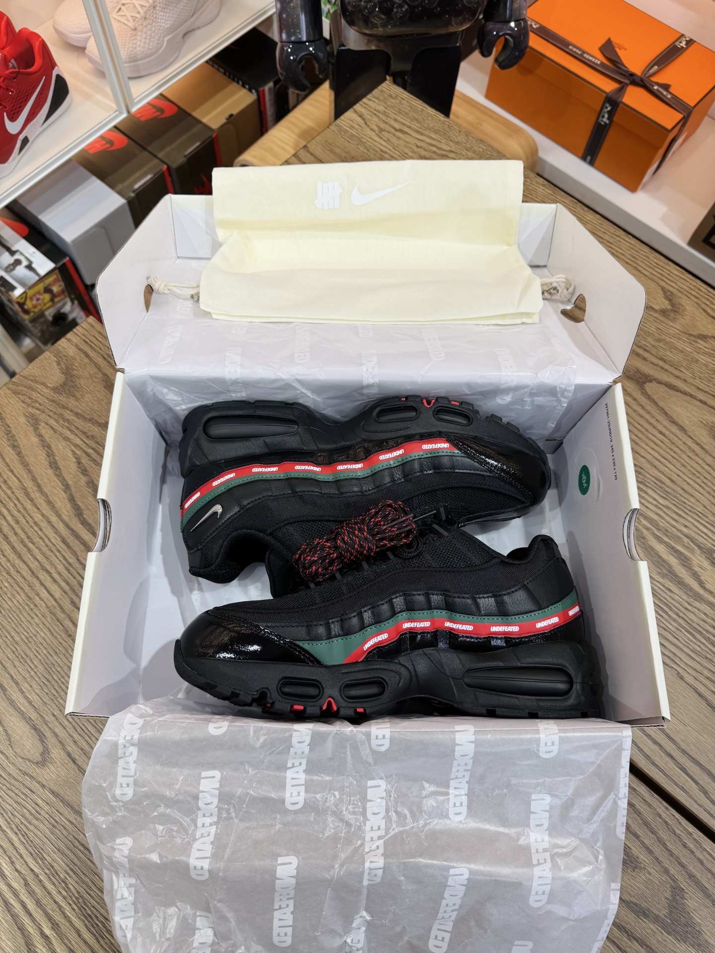 UNDEFEATED 聯名款 AirMax 95 OG 黑紅 IB4453-001