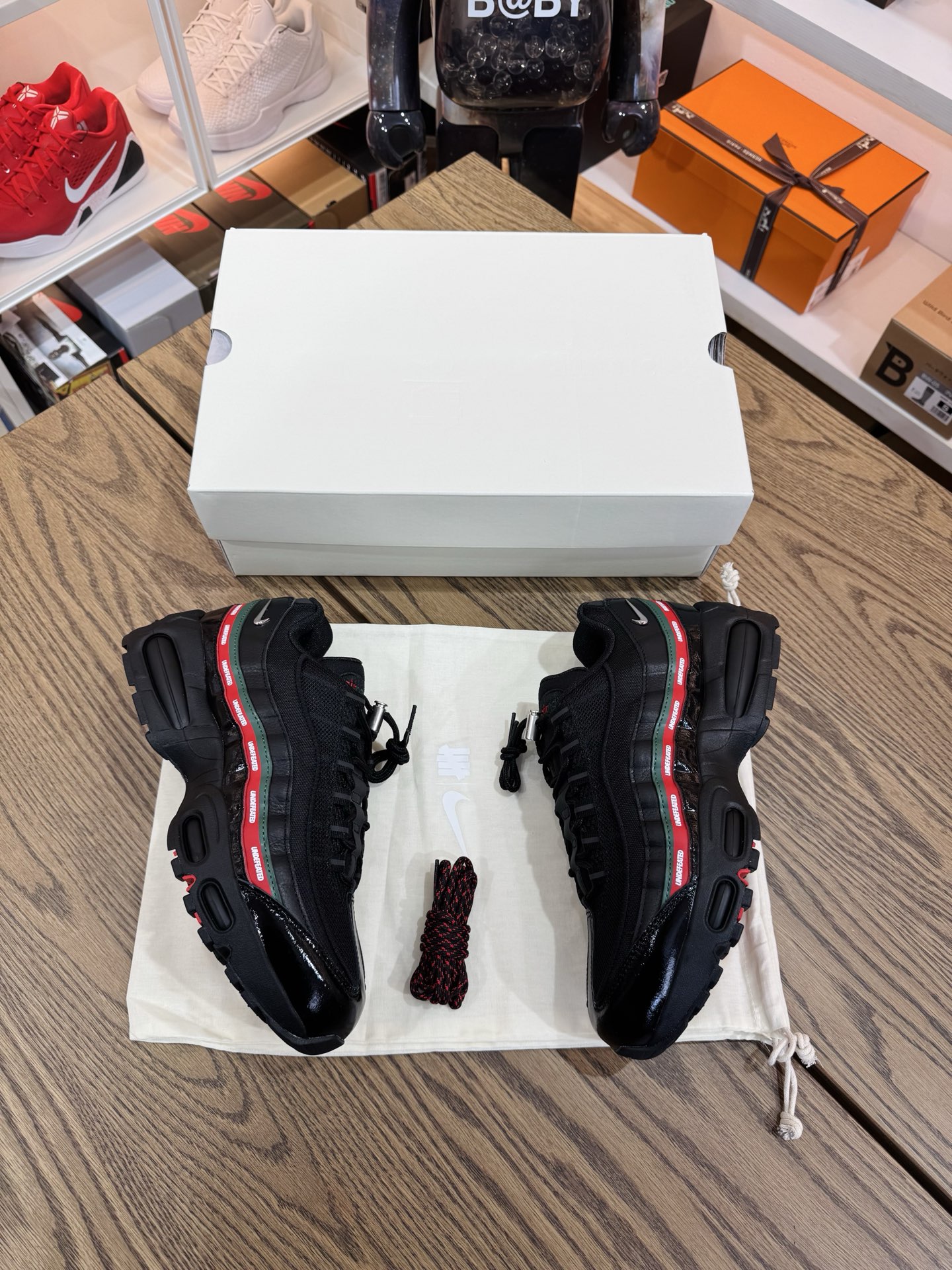 UNDEFEATED 聯名款 AirMax 95 OG 黑紅 IB4453-001