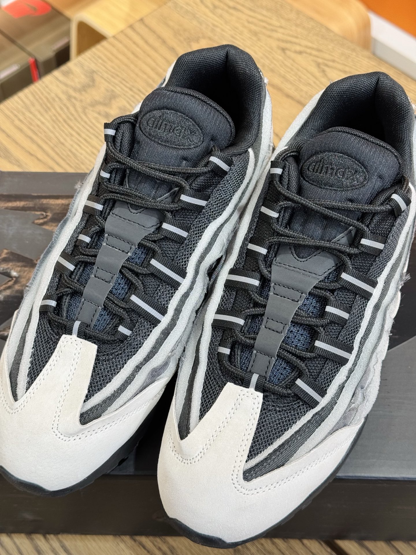 CDG x AirMax 95 黑白灰 CU8406-101 