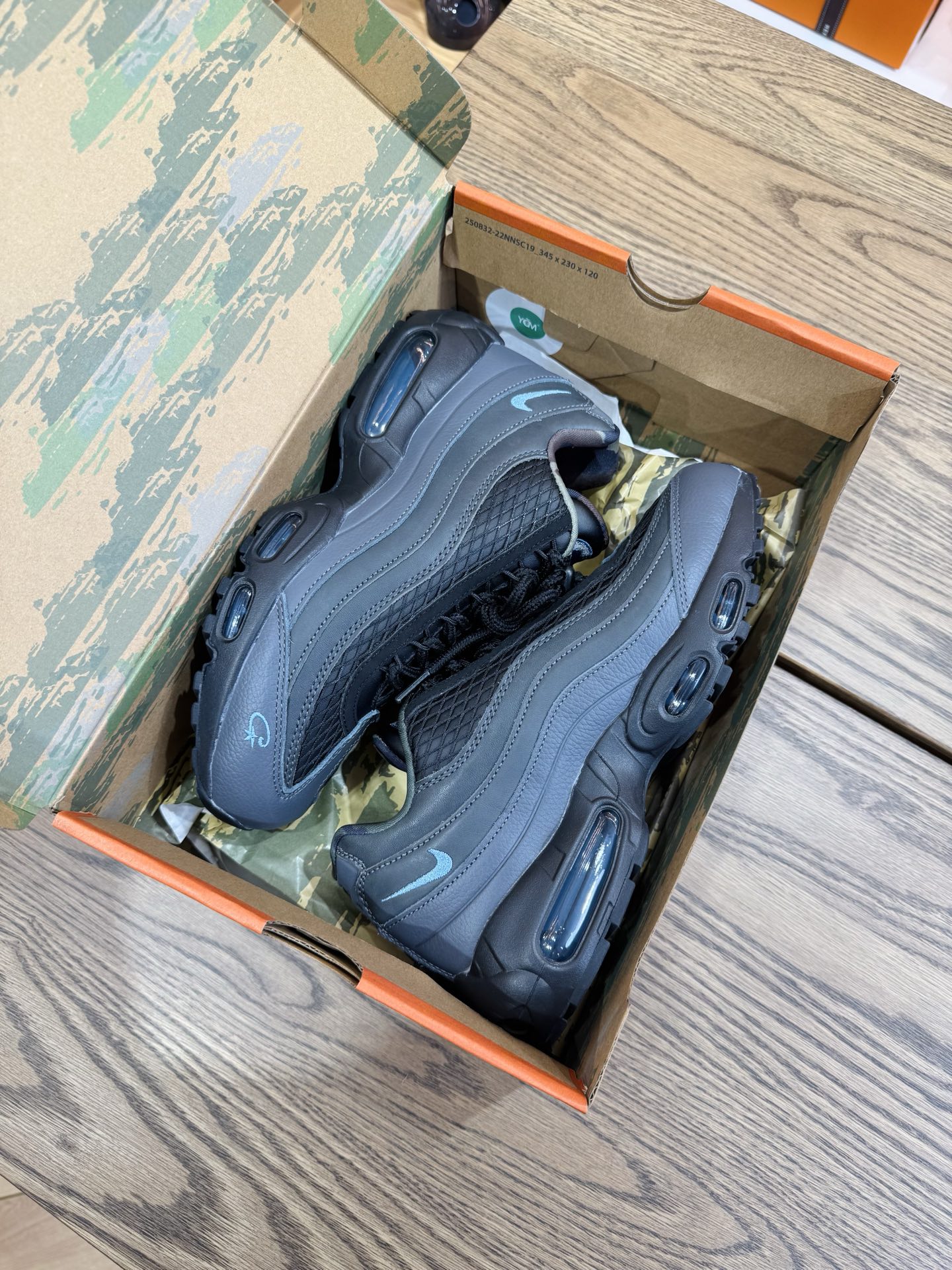 Corteiz x Max 95 復古聯名 Les Bleus 黑藍 