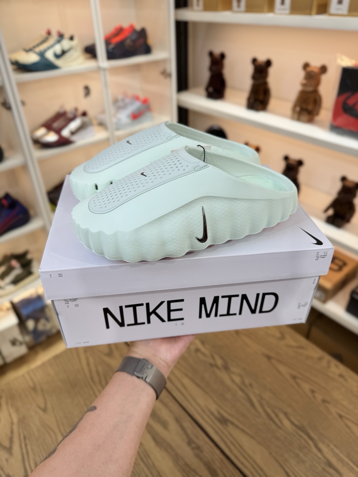 Mind 001 女款 灰綠色 HQ4309-300 款式偏小 建議加大1-2碼
