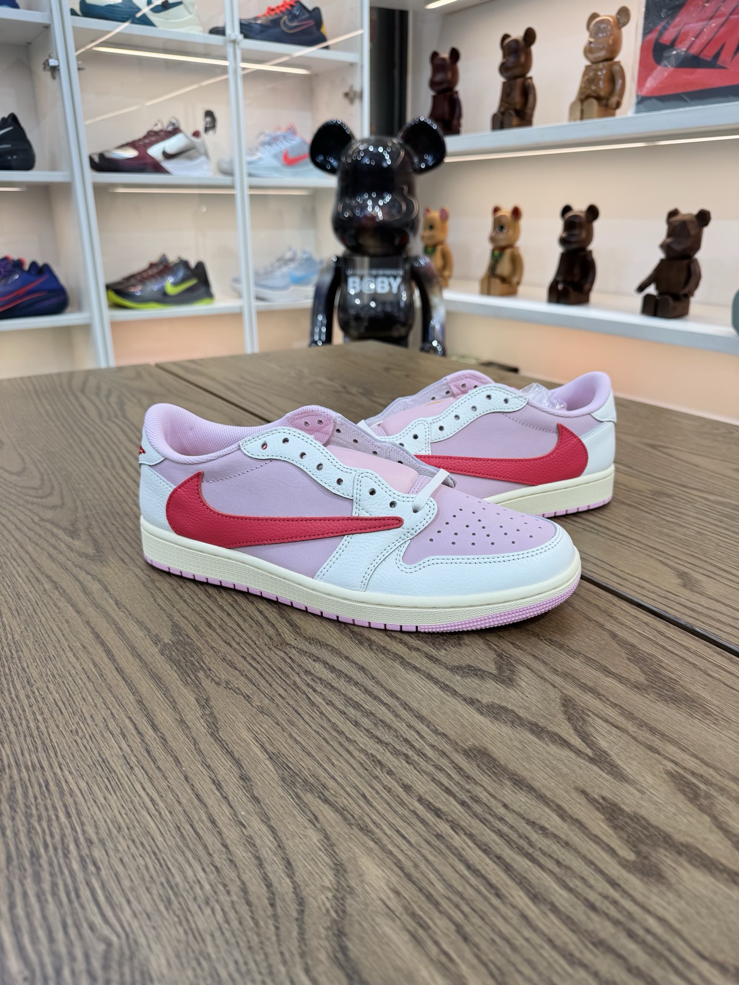 Prime 臻選產品｜ Travis Scott AJ1倒鉤 No.11 粉色紅鉤 男女款 IQ7604-101  尺碼 35.5-48.5「US4-14」
