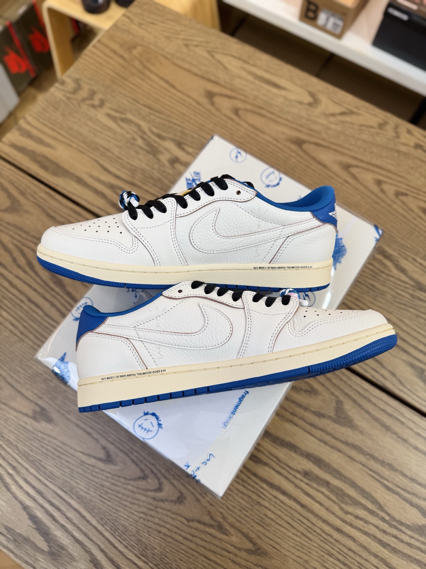 Prime 臻選產品｜Travis Scott AJ1倒鉤 No.10 閃電2.0 男女款 DM7866-104