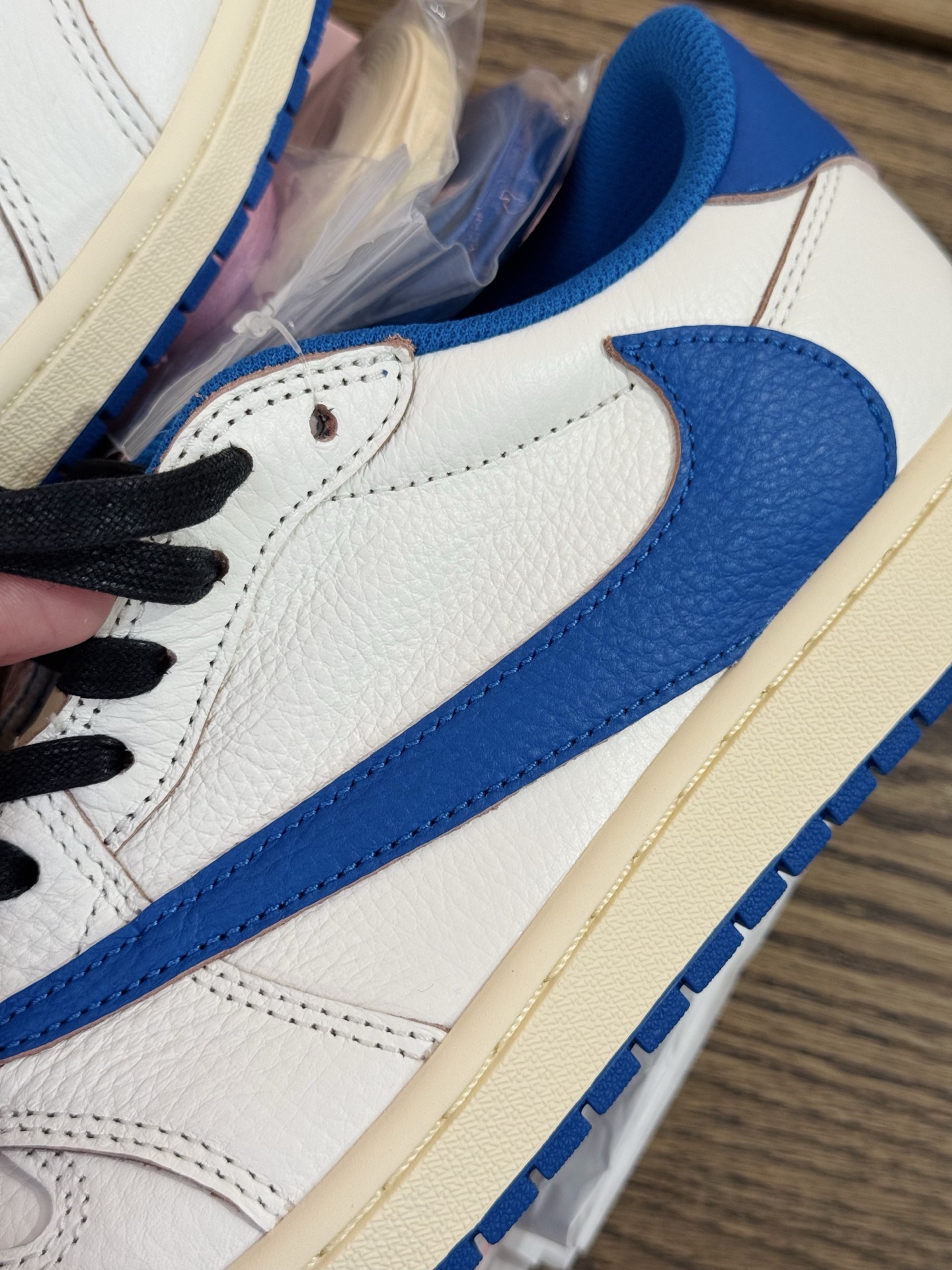 Prime 臻選產品｜Travis Scott AJ1倒鉤 No.10 閃電2.0 男女款 DM7866-104