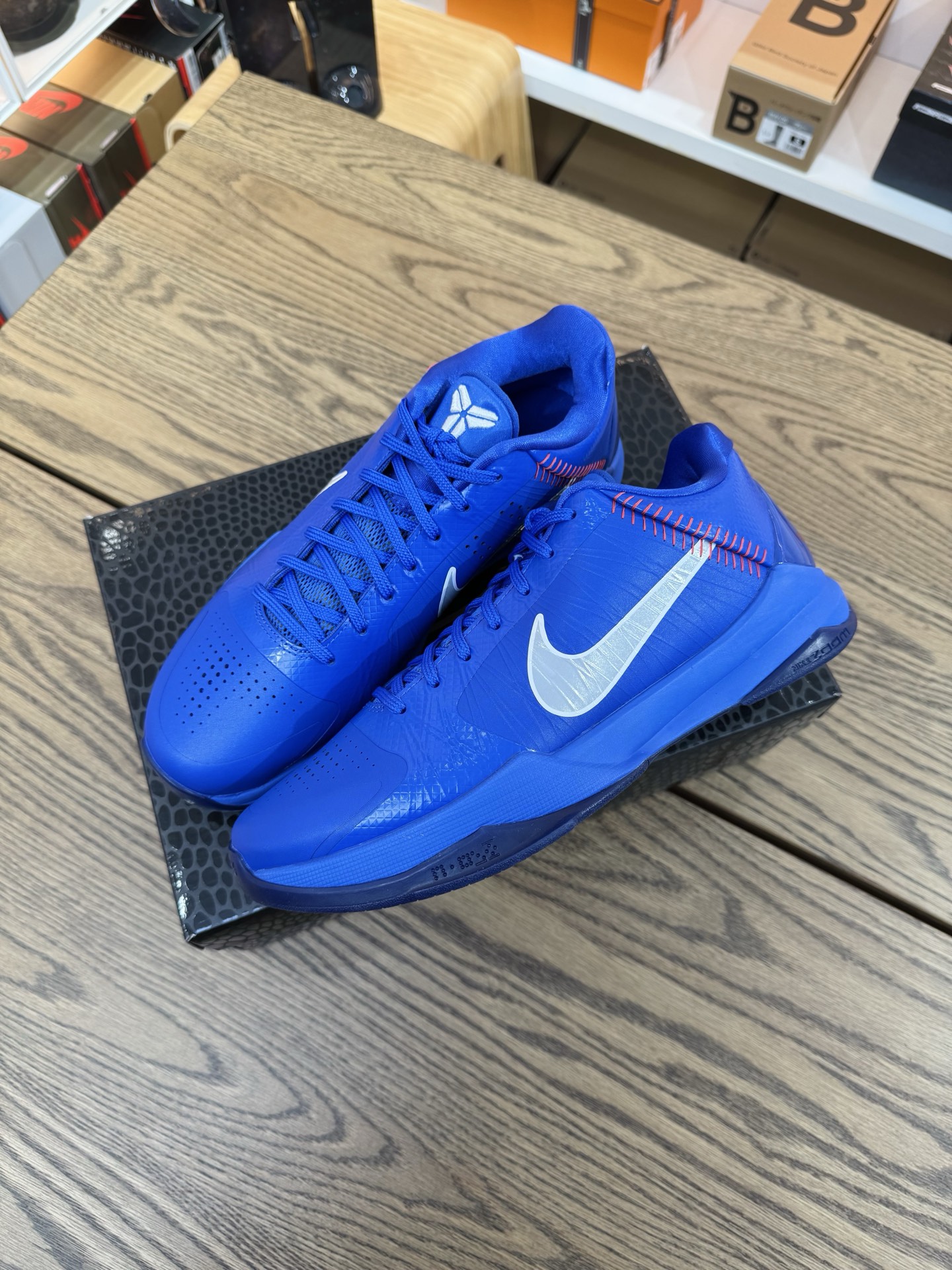 Kobe 5 Protro Dodgers 道奇隊 尺碼 40-48.5「US7-14」 IO6256-400