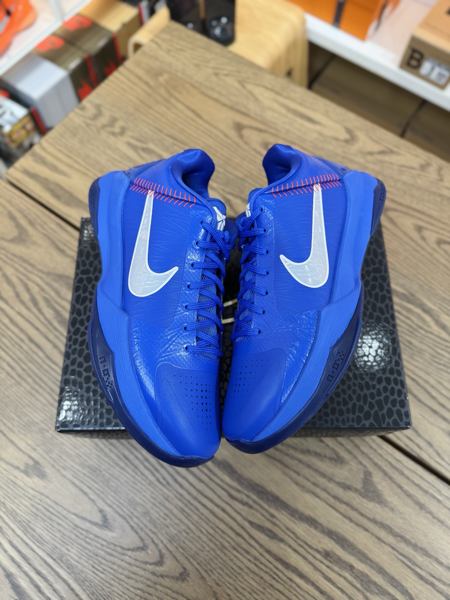 Kobe 5 Protro Dodgers 道奇隊 尺碼 40-48.5「US7-14」 IO6256-400