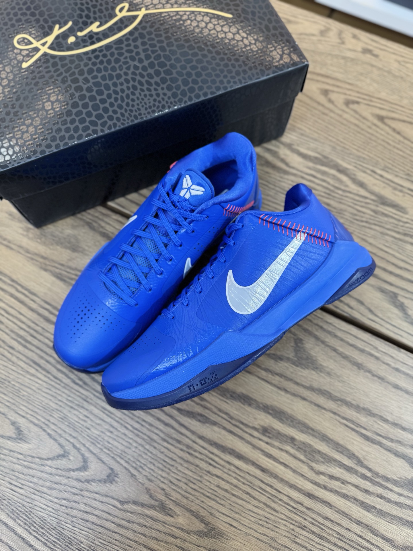 Kobe 5 Protro Dodgers 道奇隊 尺碼 40-48.5「US7-14」 IO6256-400