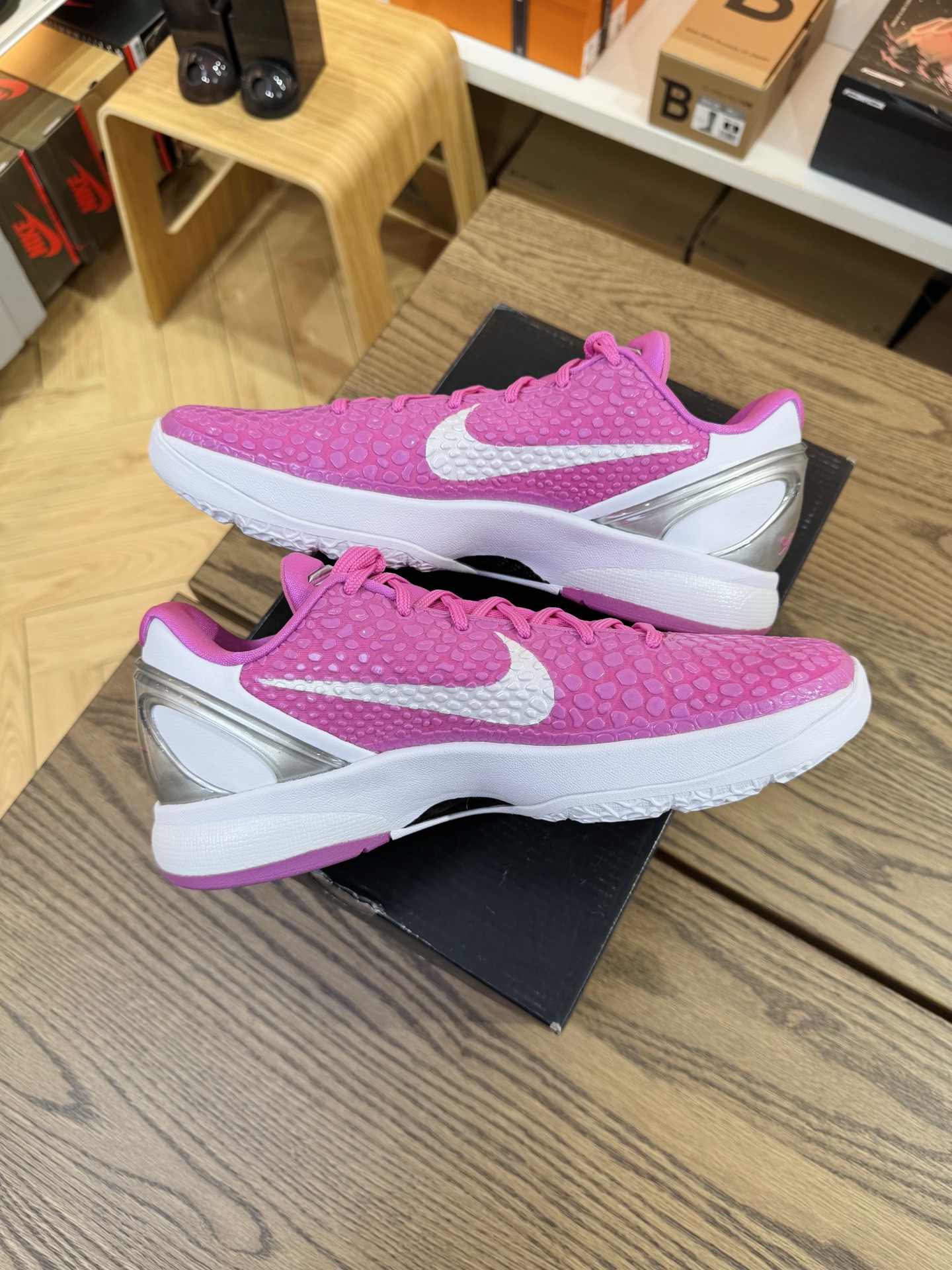 【H12產品】 Kobe 6 乳腺癌 粉白色 DJ3596-600