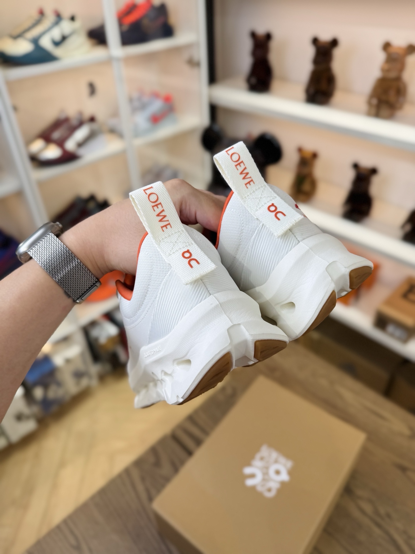 On昂跑 x LOEWE 羅意威 聯名款 Cloudtilt 2.0 橙色 尺碼 36-47.5