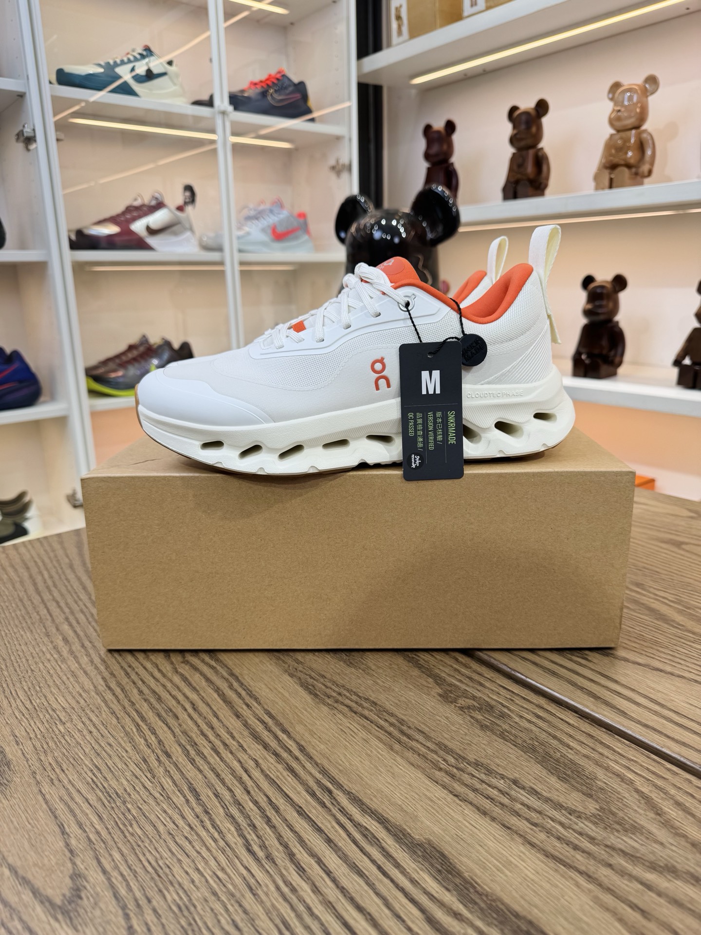 On昂跑 x LOEWE 羅意威 聯名款 Cloudtilt 2.0 橙色 尺碼 36-47.5