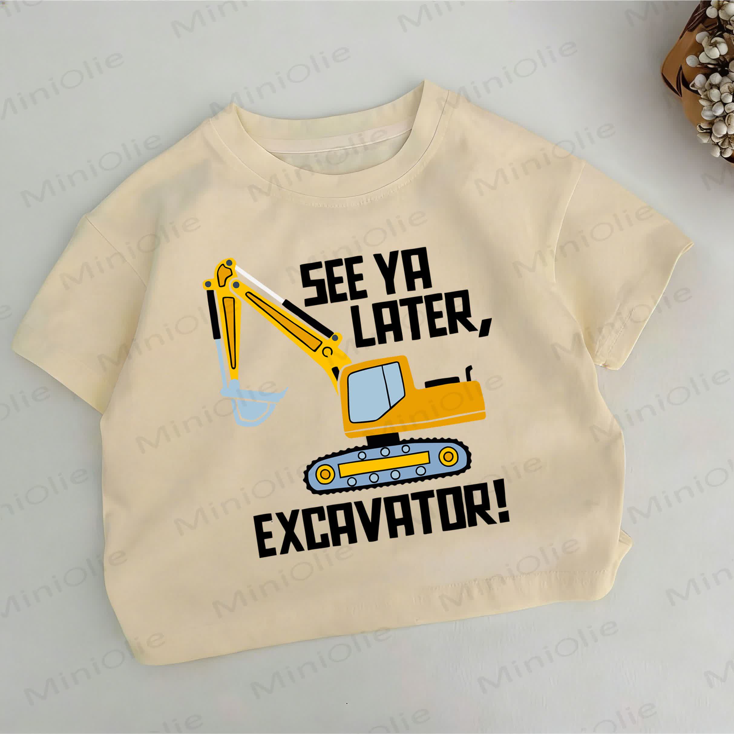またLATER、ショベルカー！幼児男の子用ショベルカー柄カーキTシャツ - カーキ - 6～7歳 - image 1