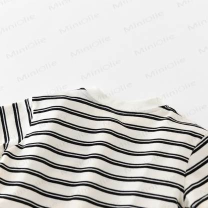 ベビー・幼児男の子用 綿素材のストライプ柄トップスまたは無地の黒ショートパンツ - image 6