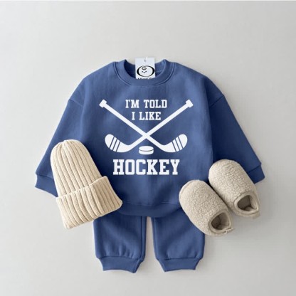 「I'M TOLD I LIKE HOCKEY」ベビースウェットスーツ2点セット - 青 - 2～3歳 - image 1