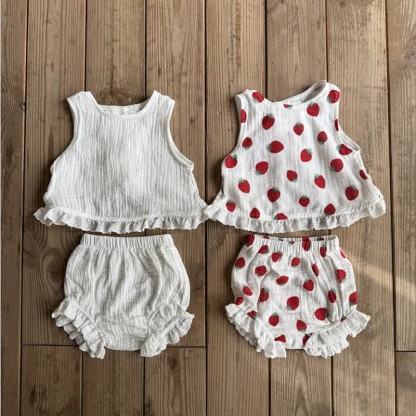 ベビー幼児用2ピース ストロベリー ノースリーブ セット - image 1