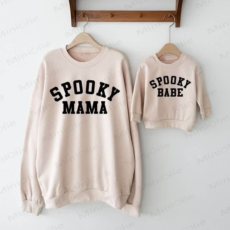 SPOOKY MAMA/BABEママと私 ベージュファミリー スウェットシャツ - image 1