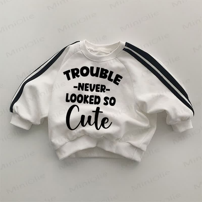 TROUBLE NEVER LOOKED SO CUTEベビーホワイトスウェットシャツ - 白 - 2～3歳 - image 1