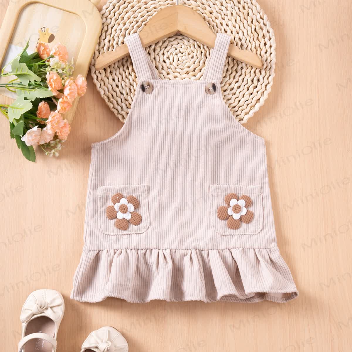 ベビー幼児用フラワーコーデュロイストラップドレス - ベージュ - 5～7歳 - image 1