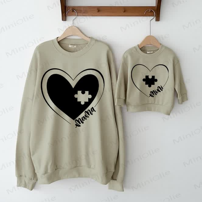 MAMA/MINIママと赤ちゃんのパズルハートファミリースウェットシャツ - グレーグリーン - 大人用スウェットシャツ：XL - image 1