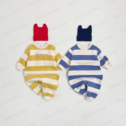 ベビーキュートなストライプ柄新生児用ロンパース - image 1