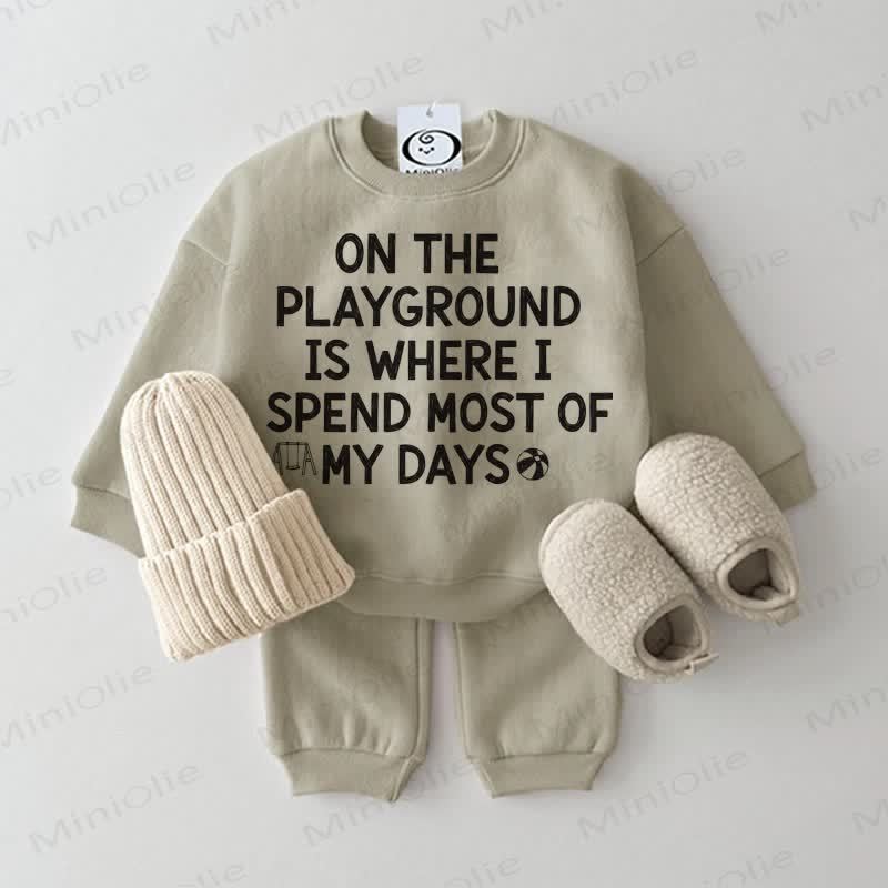 ON THE PLAYGROUND IS WHERE I SPEND MOST OF MY DAYS用スウェットシャツ 2点セット グレーグリーン - グレーグリーン - 2～3歳 - image 1