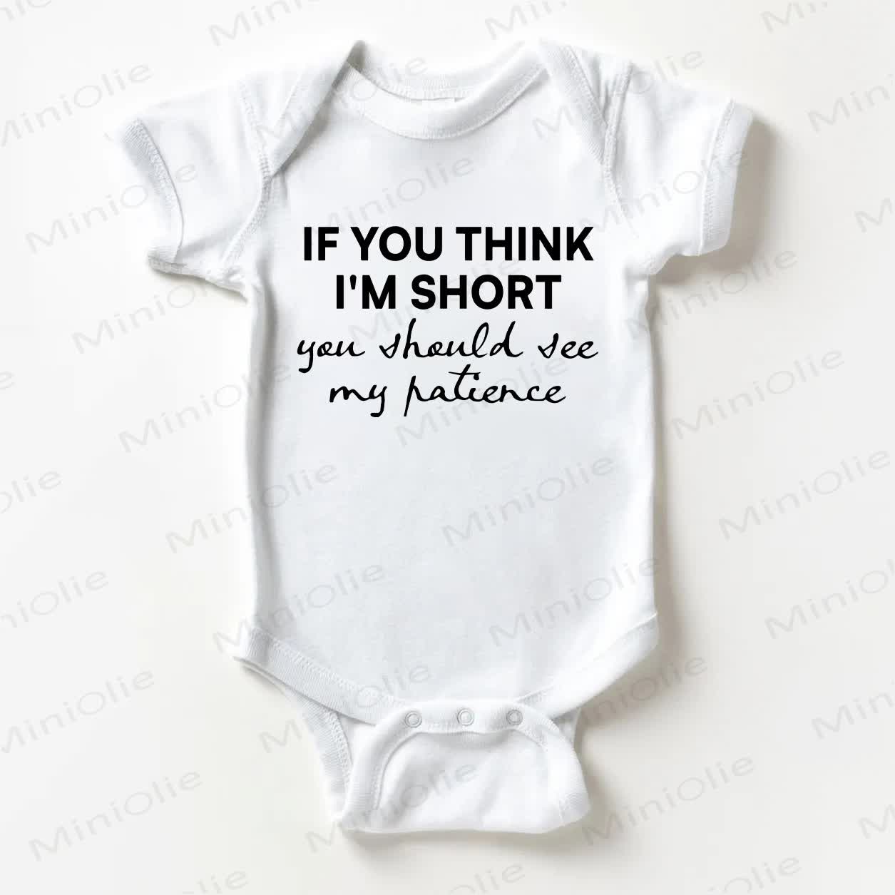 IF YOU THINK I'M SHORT YOU SHOULD SEE MY PATIENCE。ベビーホワイトボディスーツ - 白 - 18～24ヶ月 - image 1