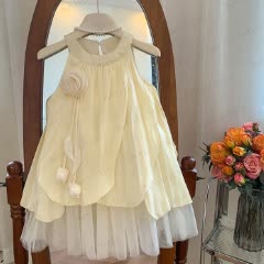 シフォンとチュールのバンビーナのアビト ダ プリンチペッサ ストラティ コン ペタリ - image 1