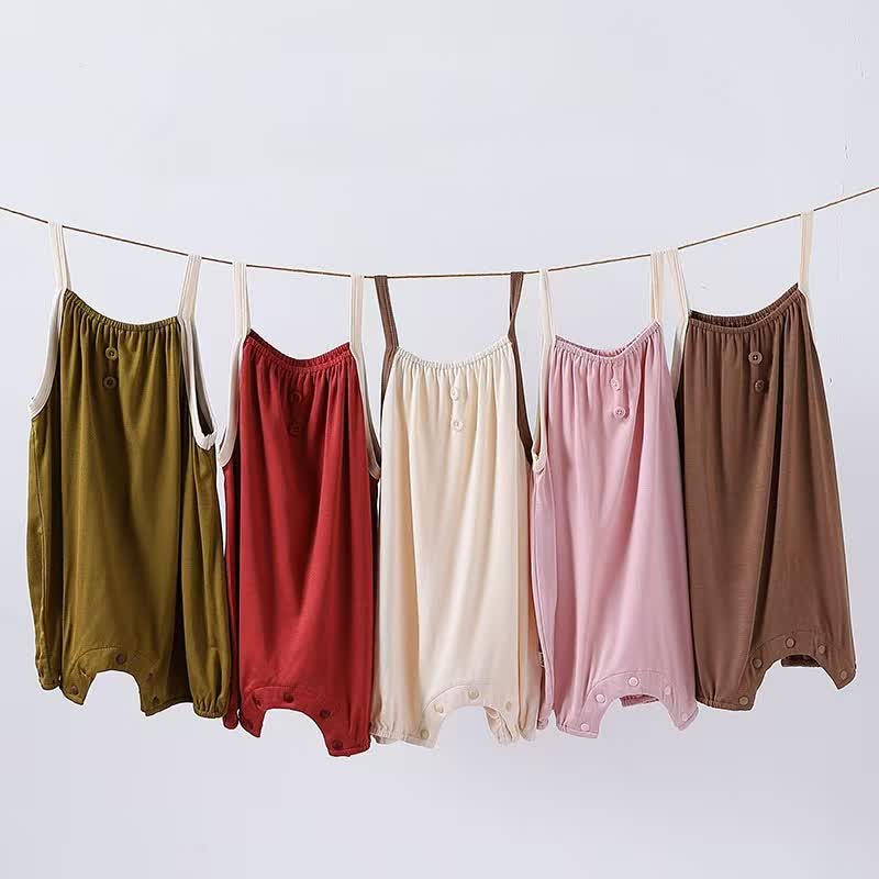 ベビー用無地ストラップロンパース - image 1