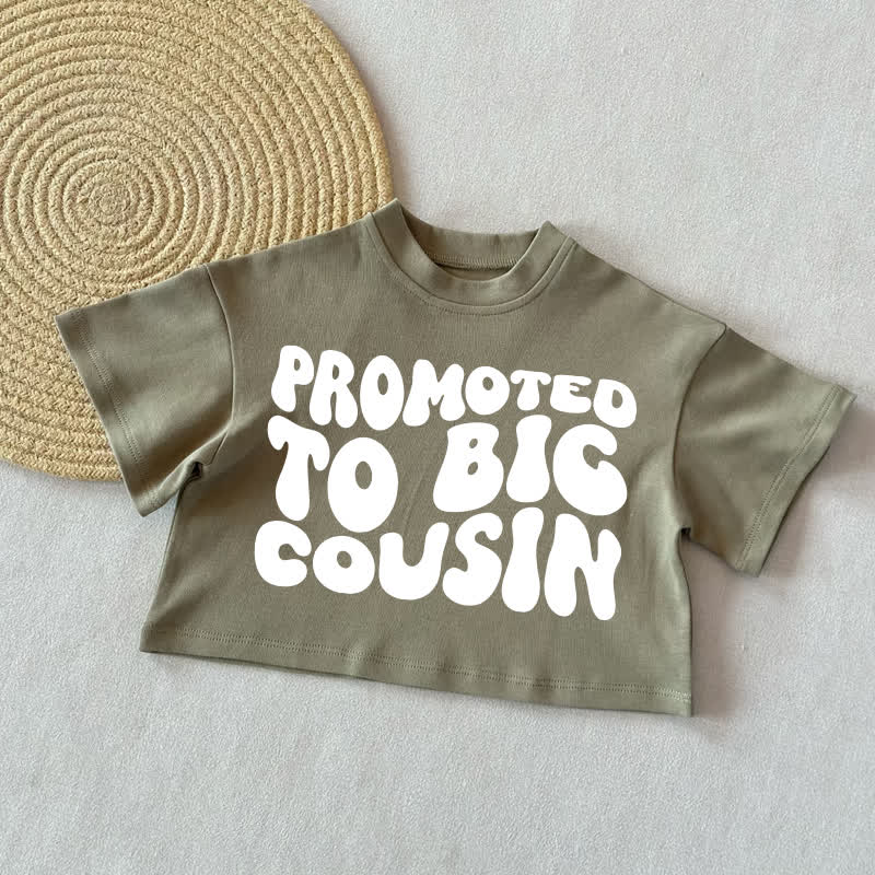 PROMOTED TO BIG COUSIN！ベビーサマーカジュアルTシャツ - グレーグリーン - 2～3歳 - image 2